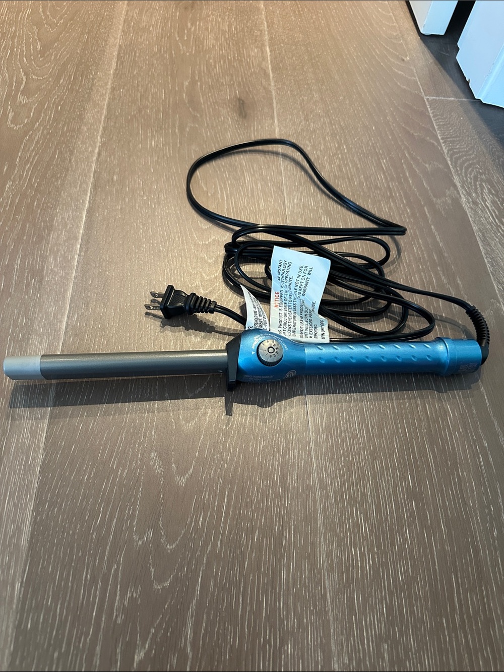 Blue Ceramic Barrel Curling Wand